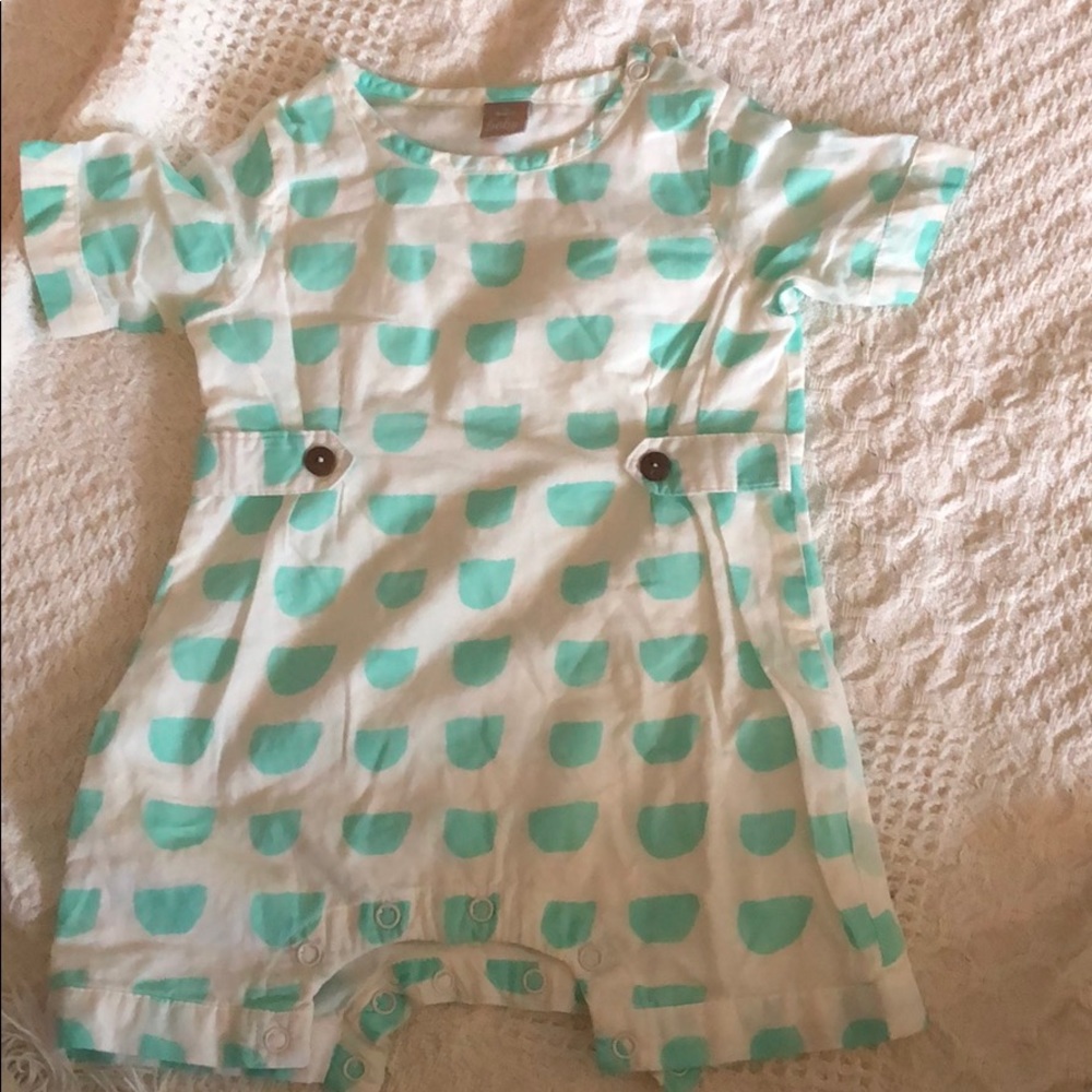 Hallmark baby girls one piece romper. 0-3 mos